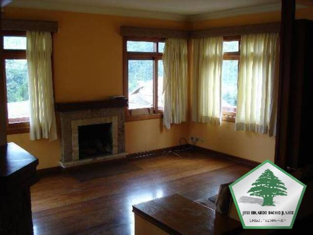 Casa para Venda em Campos do Jordão - 5