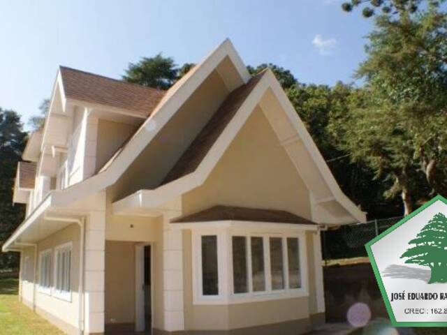 Casa para Venda em Campos do Jordão - 3