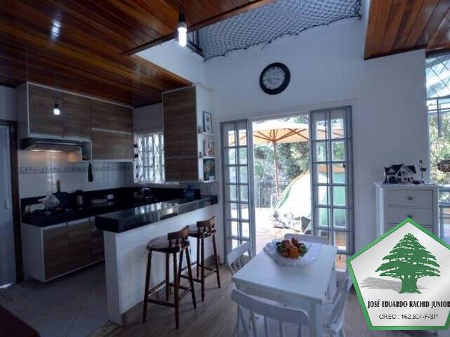 Casa para Venda em Campos do Jordão - 3
