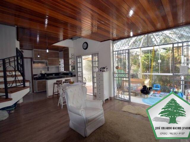 Casa para Venda em Campos do Jordão - 4