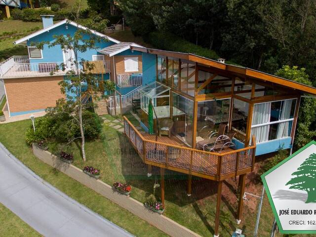 #2032 - Casa para Venda em Campos do Jordão - SP