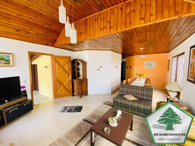 Casa para Venda em Campos do Jordão - 4
