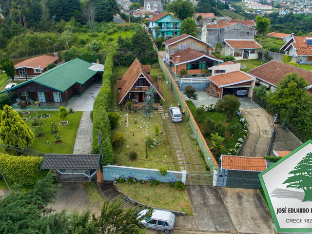 #2070 - Chalé para Venda em Campos do Jordão - SP