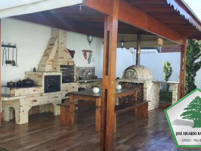 Casa para Venda em Campos do Jordão - 3