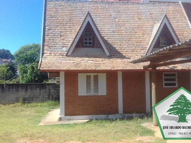 #1051 - Casa para Venda em Campos do Jordão - SP - 1