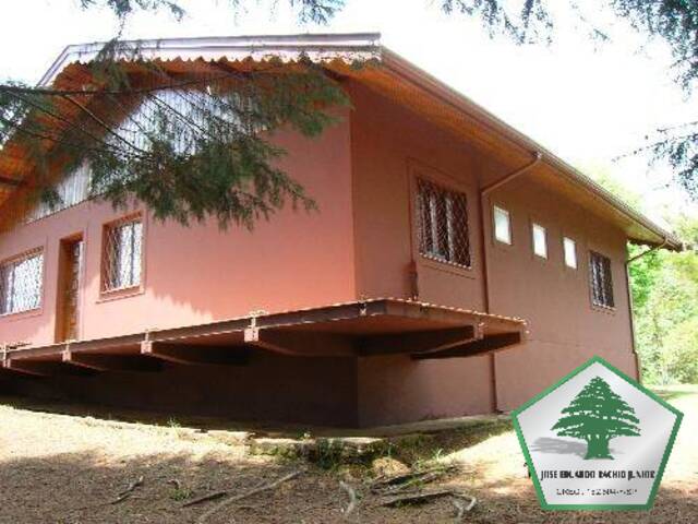 Casa para Venda em Campos do Jordão - 2