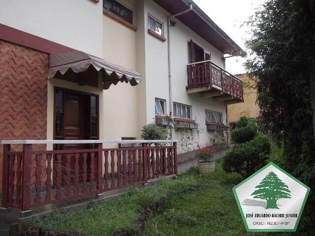 Casa para Venda em Campos do Jordão - 2